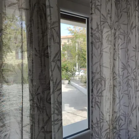 Cattinara לינה וארוחת בוקר